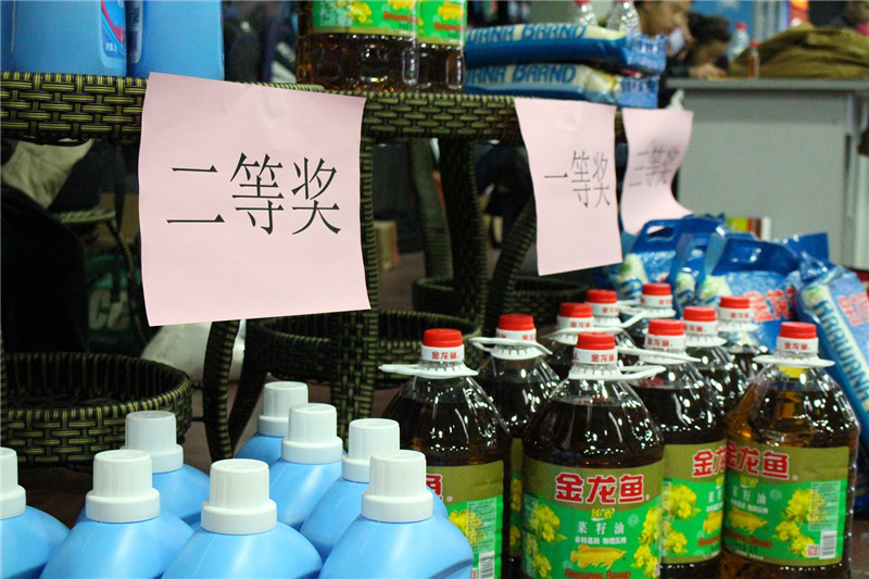 “白羽飞扬?羽动你我”美高梅MGM杯第二届羽毛球比赛6